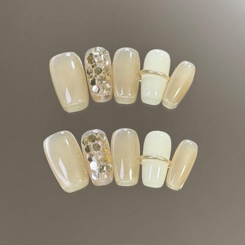 Golden Glimmer Press On Nails Manicure/Reusable/Medium Coffin 22mm von Etsy - MYNAILPRESS
