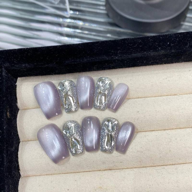 Metallic Elegance Press On Nail Manicure/Reusable Nails Medium Coffin 22mm von Etsy - MYNAILPRESS