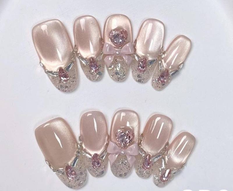 Crystal Bowdream Press On Nails Manicure/ Reusable/ Medium Stiletto 24mm von Etsy - MYNAILPRESS