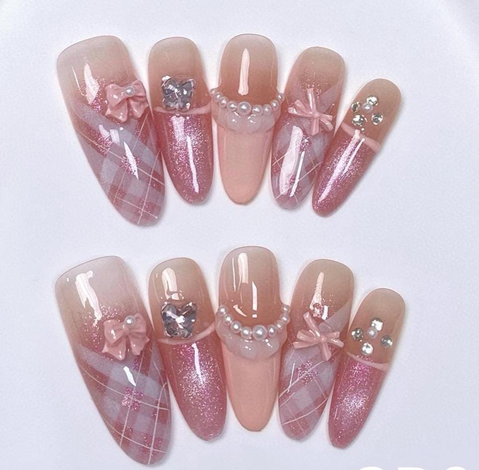 Plaid Princess Press On Nails Manicure/Reusable Stiletto 24mm von Etsy - MYNAILPRESS