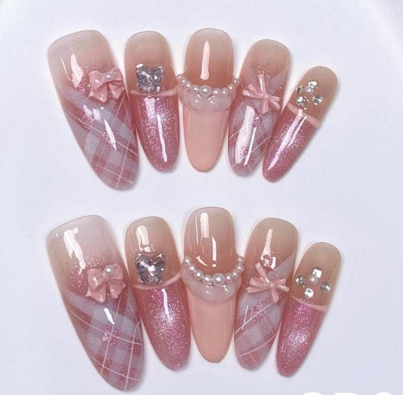 Plaid Princess Press On Nails Manicure/Reusable Stiletto 24mm von Etsy - MYNAILPRESS