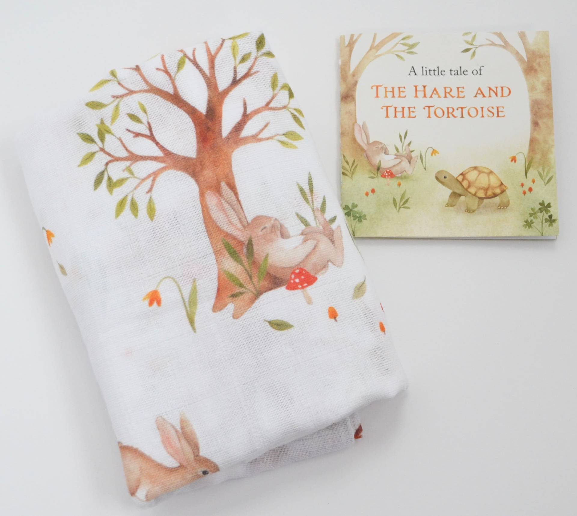 Wunderschöner Hase Und Schildkröte Swaddle/Großes Musselin, Basiert Auf Berühmten Aesop Fabeln Mit Unseren Kleinen Märchenbuch von Etsy - MadPacBabies