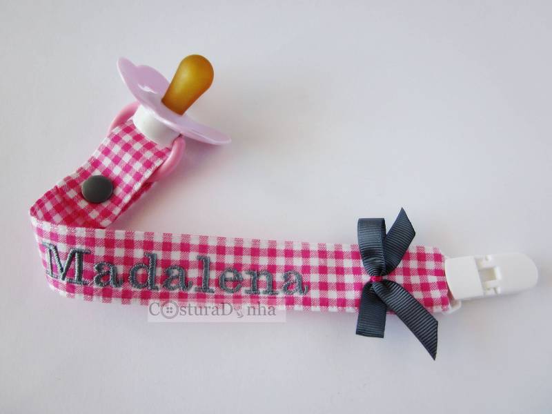 Baby Mädchen Schnullerhalter, Schnullerkette - Mit Personalisiertem Namen von Etsy - MadebyCosturaDinha