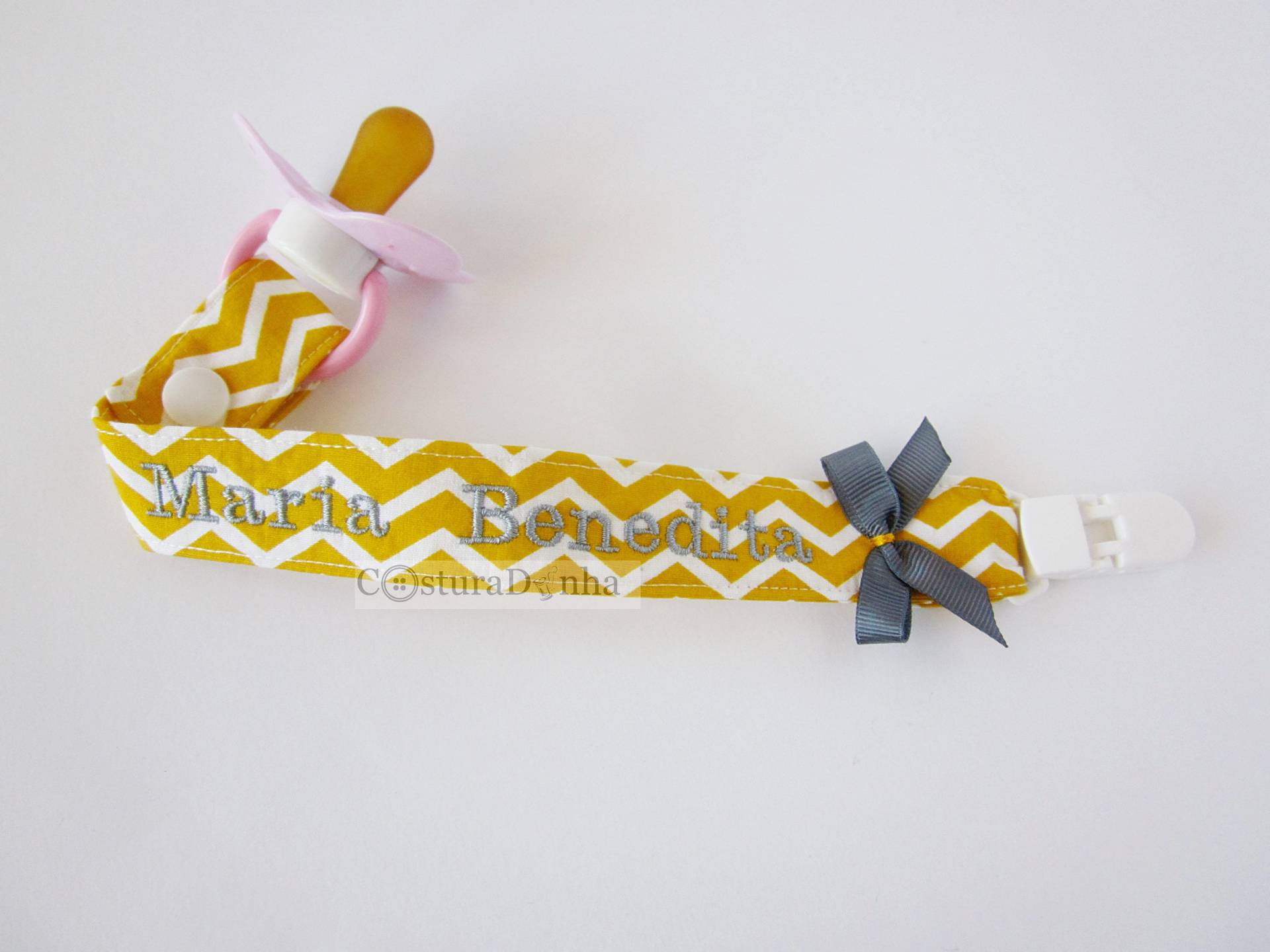 Baby Mädchen Schnullerhalter, Schnullerkette - Mit Personalisiertem Namen von Etsy - MadebyCosturaDinha