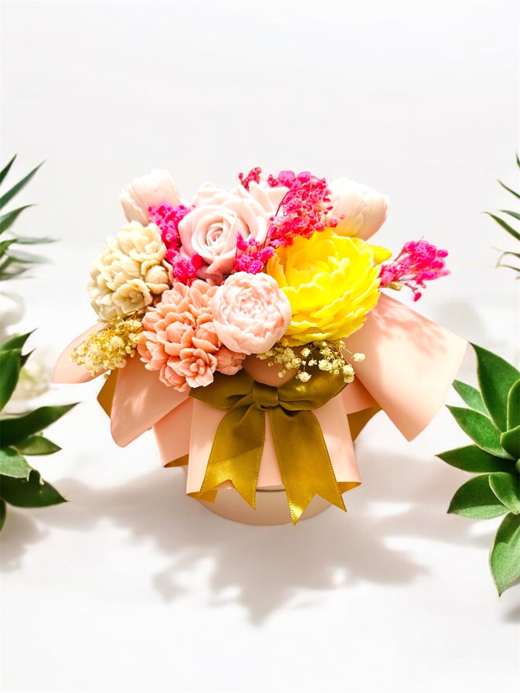 Blumenstrauß/Blumenbox Aus Seife, Muttertagsgeschenk, Geburtstagsgeschenk, Dekorative Blumen Für Den Innenraum Blumenstrauß/Blumenbox Aus Seife, Muttertagsgeschenk, Geburtstagsgeschenk, Dekorative Blumen Für Den Innenraum von Etsy - MademoiselleHN