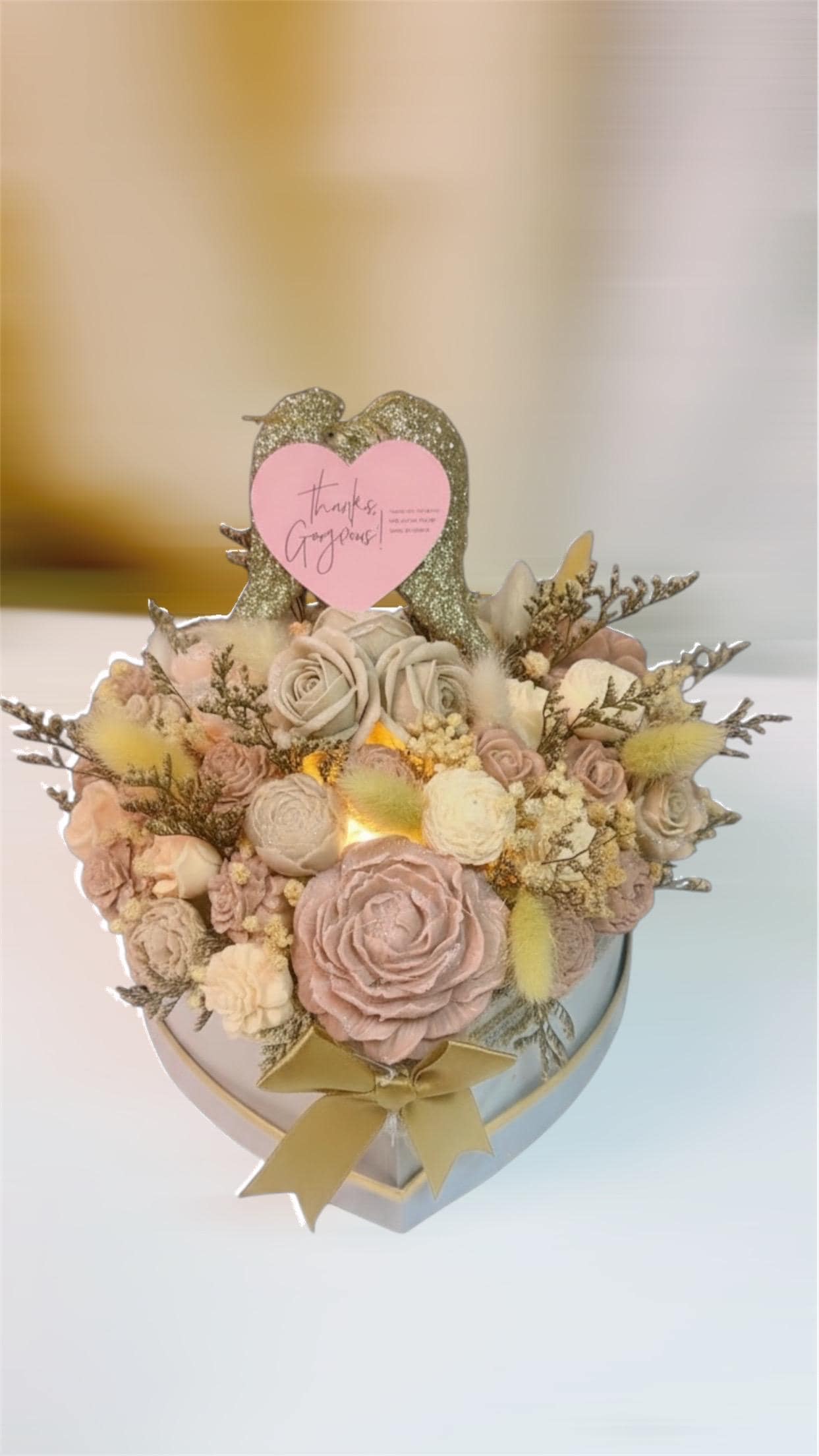 Luxuriöser Blumenstrauß Aus Duftender Seife - Handgefertigtes Geschenkarrangement Luxuriöser Blumenstrauß Aus Duftender Seife - Handgefertigtes Geschenkarrangement von Etsy - MademoiselleHN