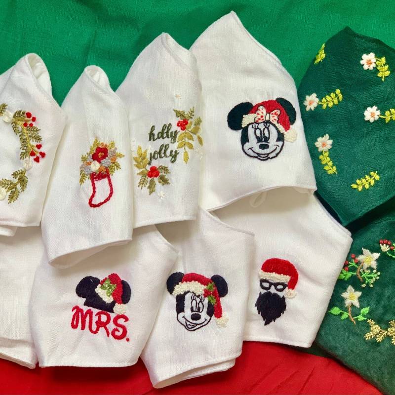 Set 2 Teilig Weihnachtsgesichtsmaske, Weihnachten Gestickte Paar Passende Maske, Feiertagsgesichtsmaske Paar, Waschbare Leinengesichtsmaske von Etsy - MadewithloveByCherry