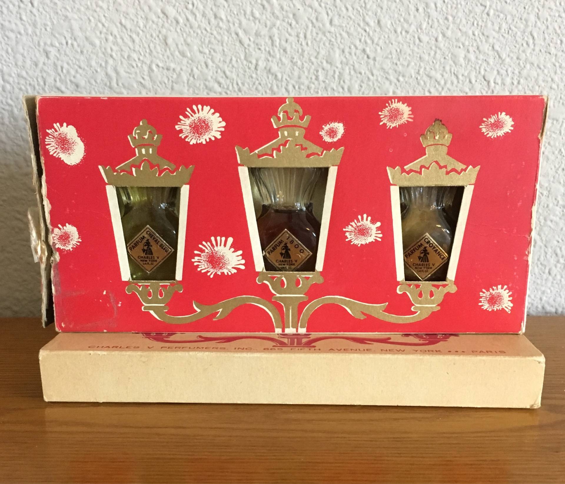 Set Von Drei Charles V Parfümerie Duftstoffen - Vintage Croyance, 1800, Cheval Bleu Parfums Set Von Drei Charles V Parfümerie Duftstoffen - Vintage Croyance, 1800, Cheval Bleu Parfums von Etsy - MagicalNostalgia