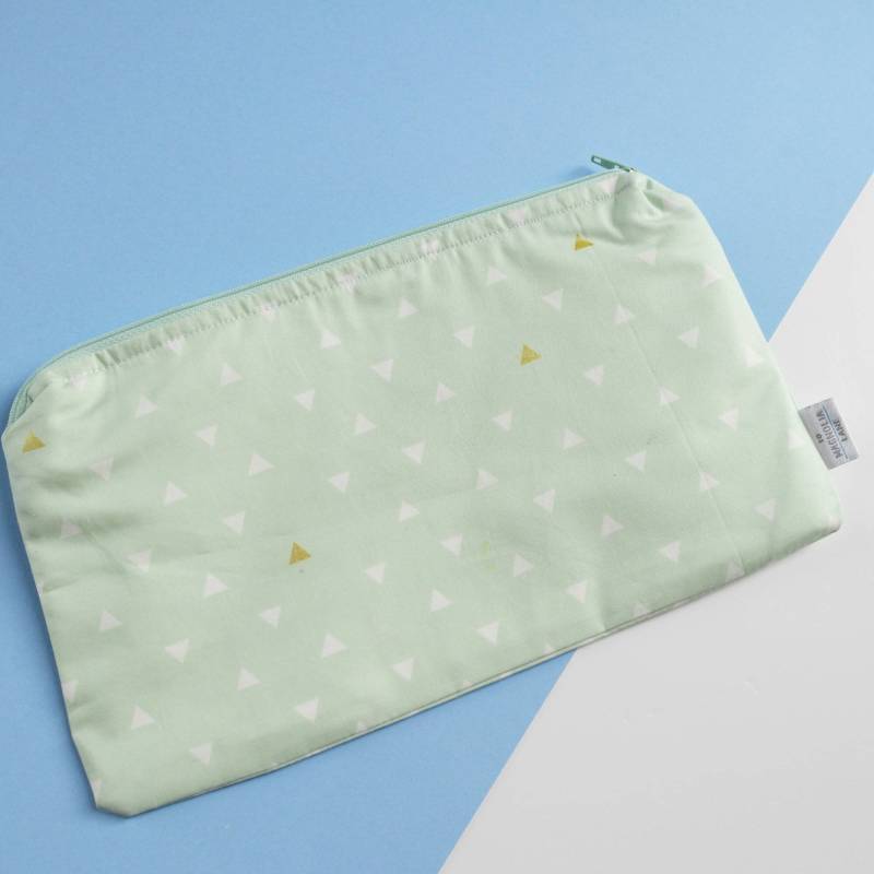 Geschlecht Neutral Baby Geschenk - Tasche Nass Ändern Federmäppchen Make-Up-Tasche von Etsy - MagnoliaLaneNursery