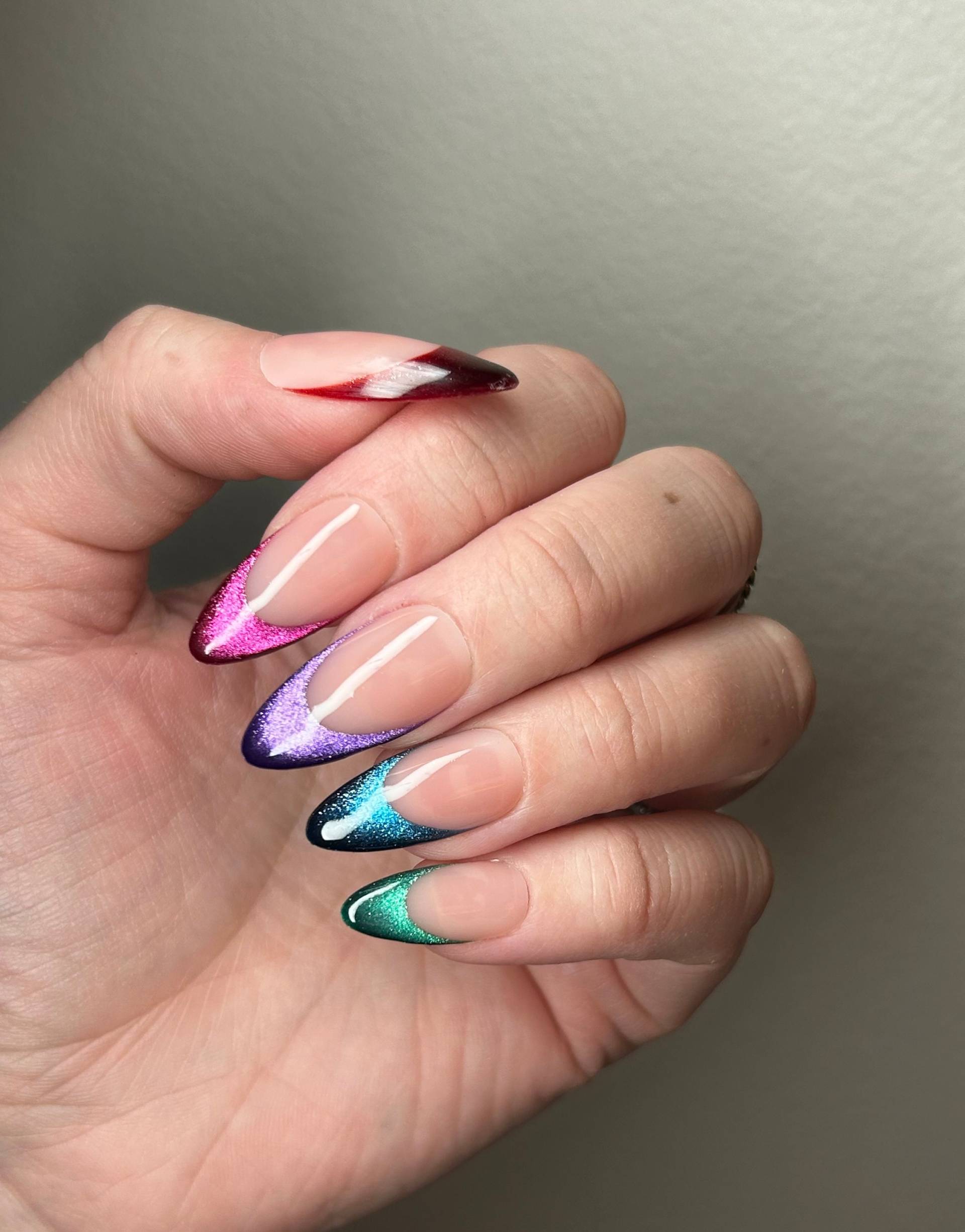 Edelstein | Bunte Samtige Katzenaugen French Tip Press On Nails Regenbogen Nägel Gel Elster Edelstein | Bunte Samtige Katzenaugen French Tip Press On Nails Regenbogen Nägel Gel Elster von Etsy - MagpieNails