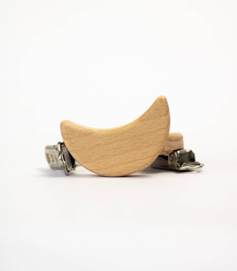 Schnullerclip "Mond" Aus Buchenholz Schnullerclip "Mond" Aus Buchenholz von Etsy - MahinaMakramee