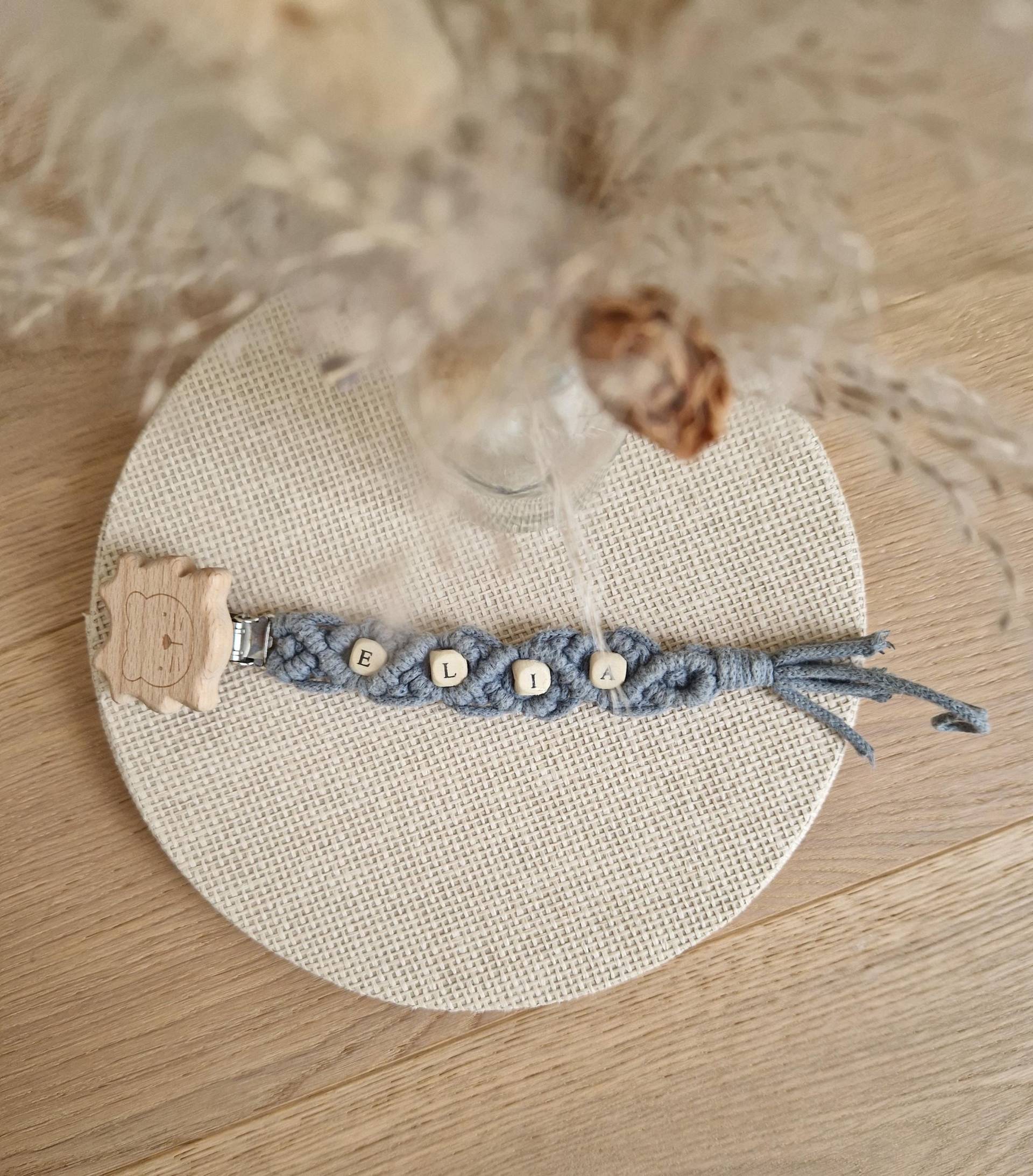 Makramee Schnullerkette von Etsy - Makraloop