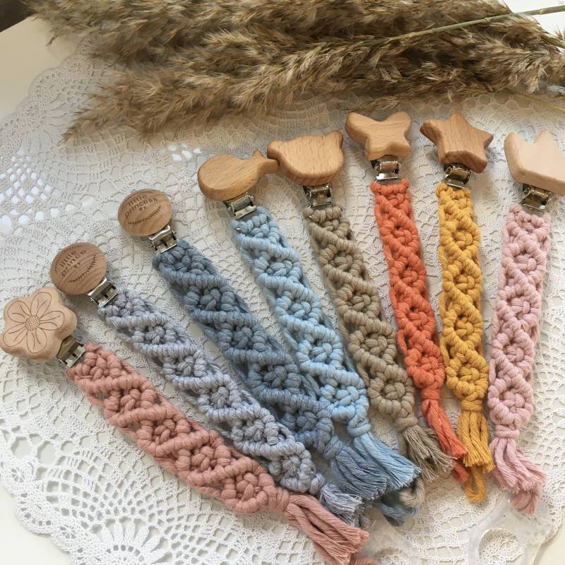 Baby Schnullerkette Makramee Part2 von Etsy - MakrameGeschenkeCo