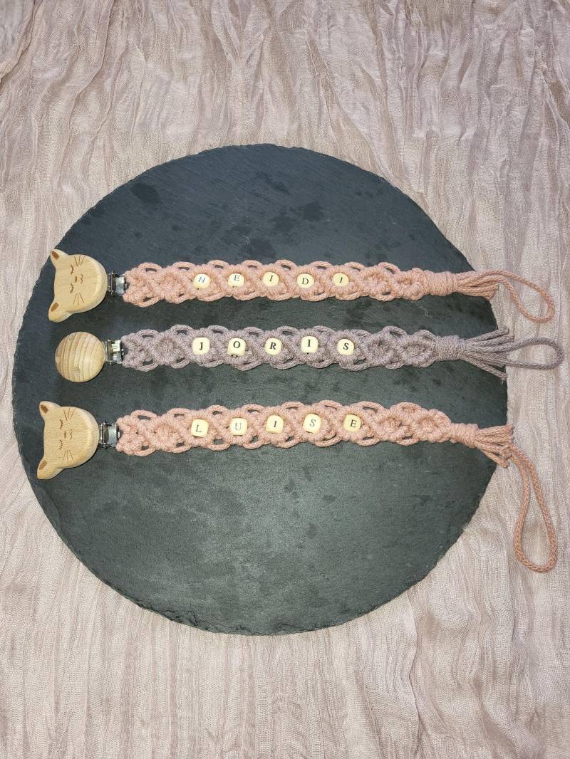 Makramee Schnullerkette Mit Namen, Baby Geschenk von Etsy - MakrameeNicki