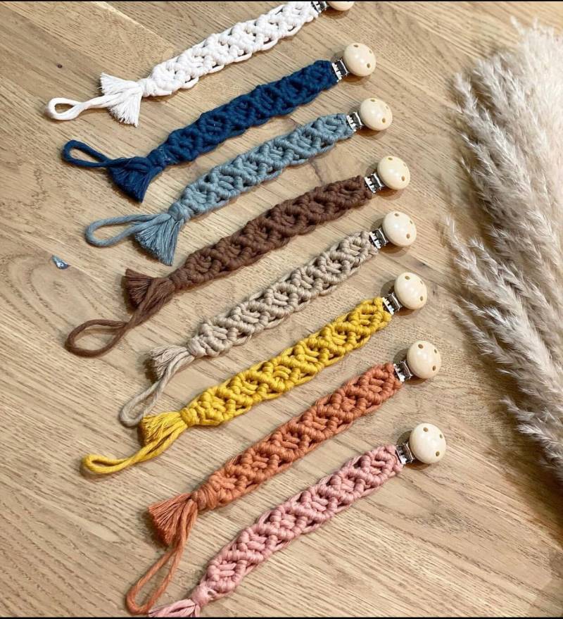 Makramee Schnullerkette von Etsy - MakrameeVonDerya