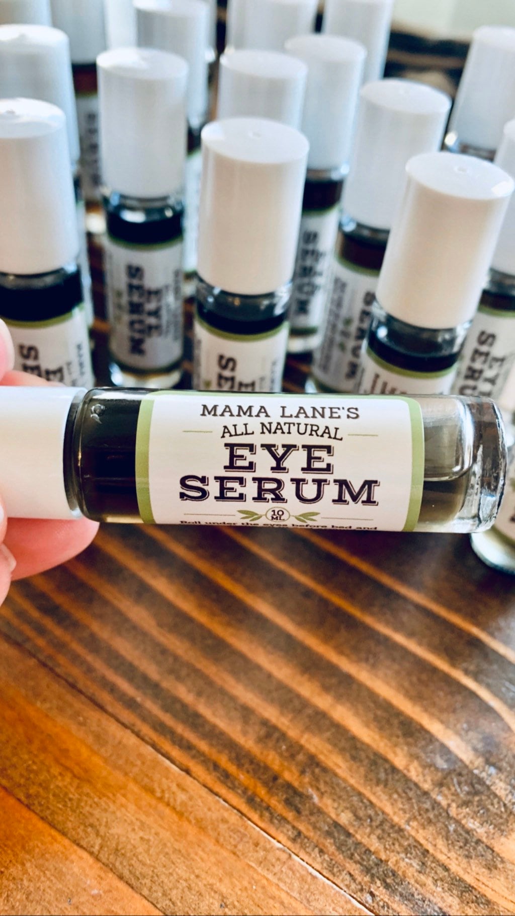 Jugendaugenserum von Etsy - MamaLanesAllNatural