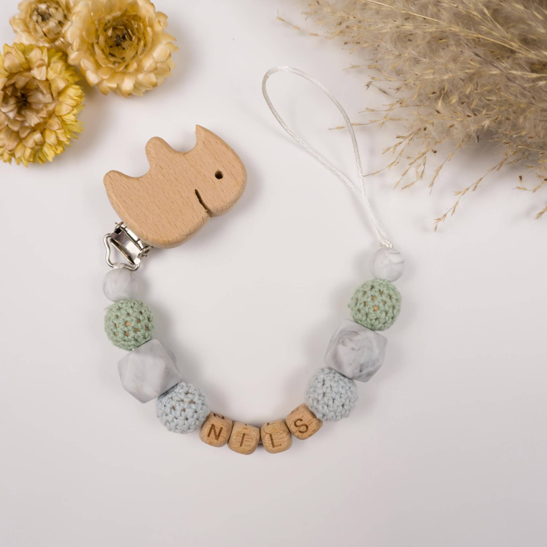 Personalisierte Schnullerkette Mit Namen, Babygeschenk, Nuckelkette, Geburt, Geschenk, Schnullerclip Personalisierte Schnullerkette Mit Namen, Babygeschenk, Nuckelkette, Geburt, Geschenk, Schnullerclip von Etsy - MamisharkDesigns