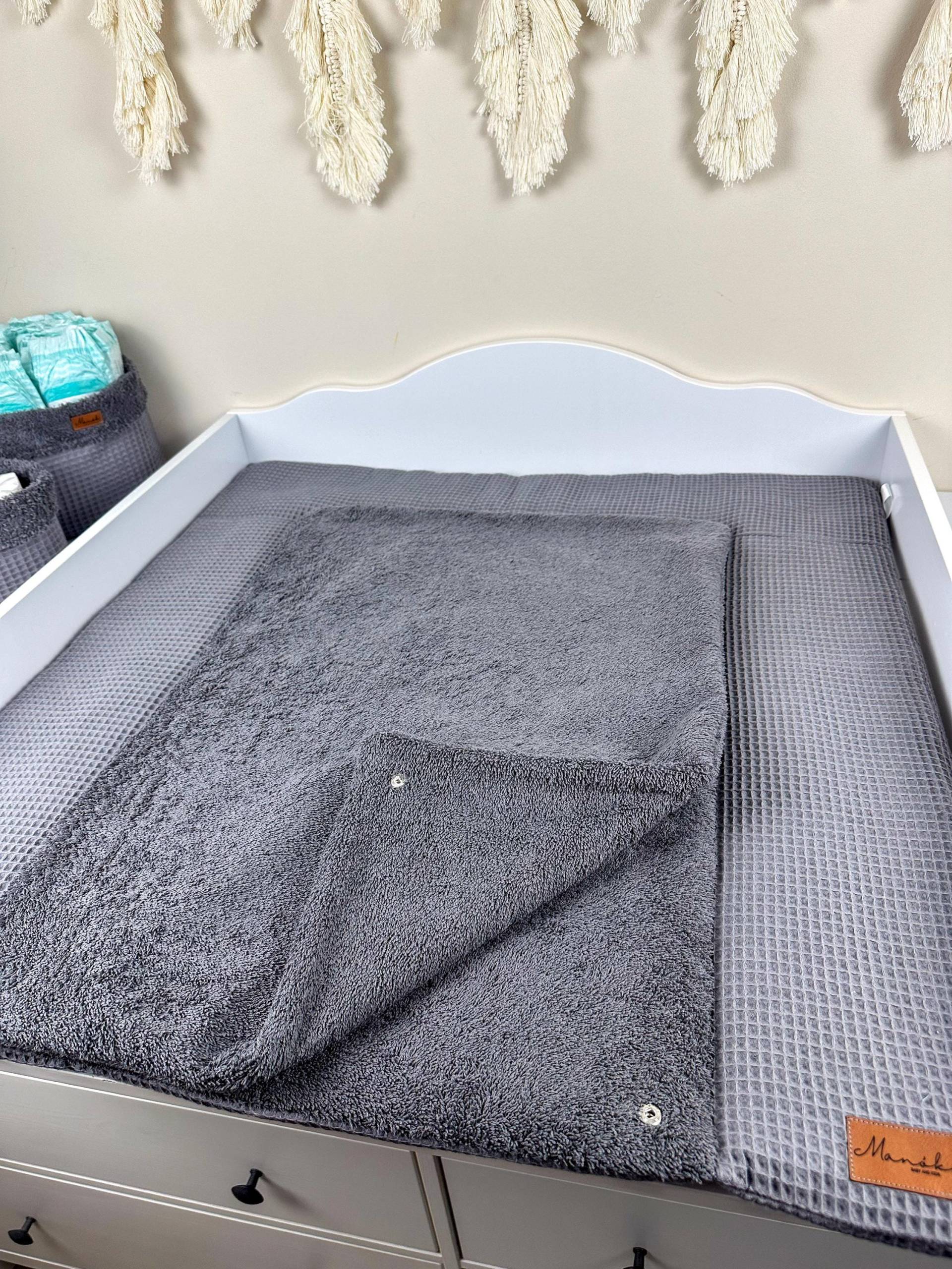 Wickeltischauflage 80x75 cm| Waffelpique - Und Frotteestoff | Personalisierbar Wickelunterlage Wickeltisch Babygeschenk Babyzimmer von Etsy - Manokhandmade