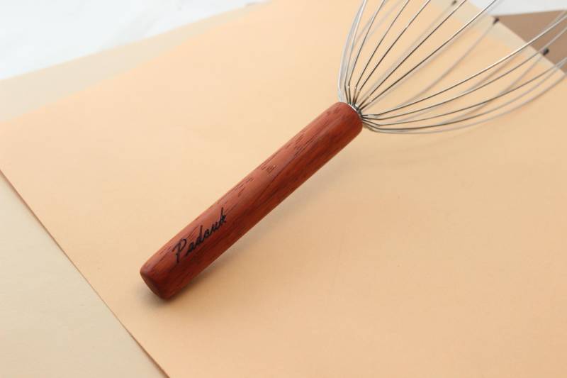 Kopfmassage Spinne Mit Handgedrechseltem Griff Aus Edelholz, Massagegerät Für Den Kopf Edelholz von Etsy - ManufaktMoldenhauer