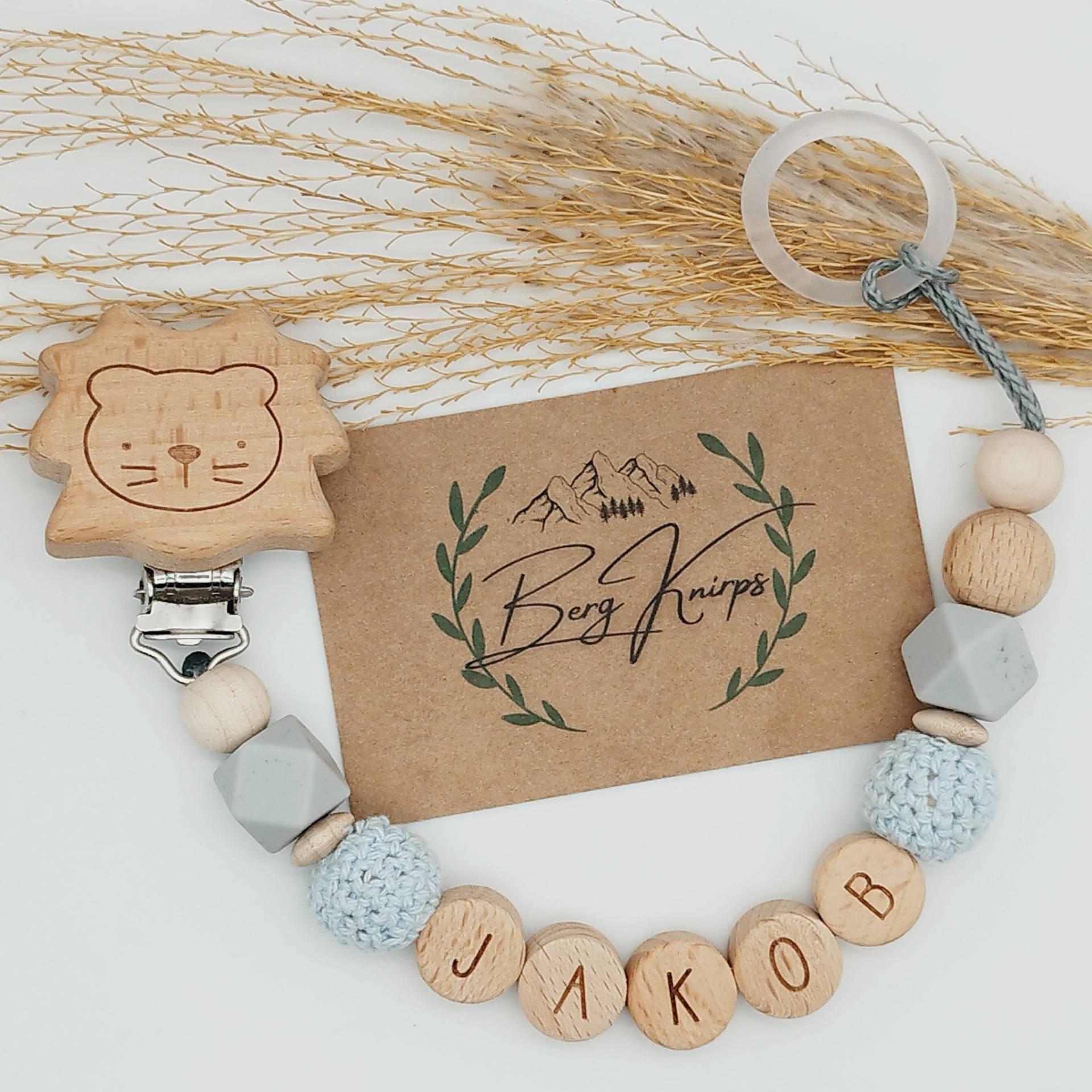 Schnullerkette Mit Namen Jungen Als Babygeschenk Personalisiert Zur Geburt von Etsy - ManufakturBergKnirps