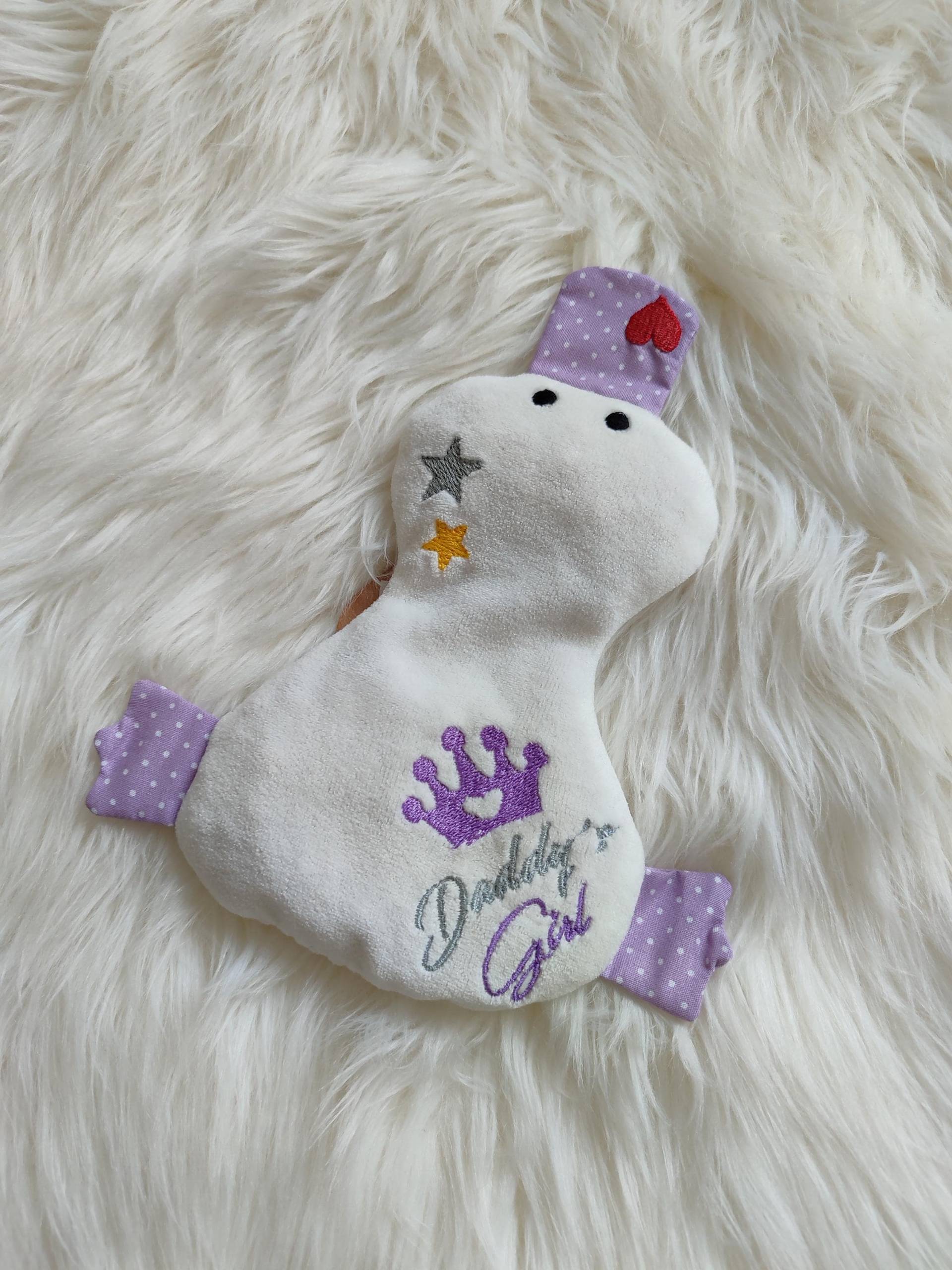 Ente Kirschkernkissen Motiv Krone Daddys Girl Weiß Ente Kirschkernkissen Motiv Krone Daddys Girl Weiß von Etsy - ManufakturSoKreWe