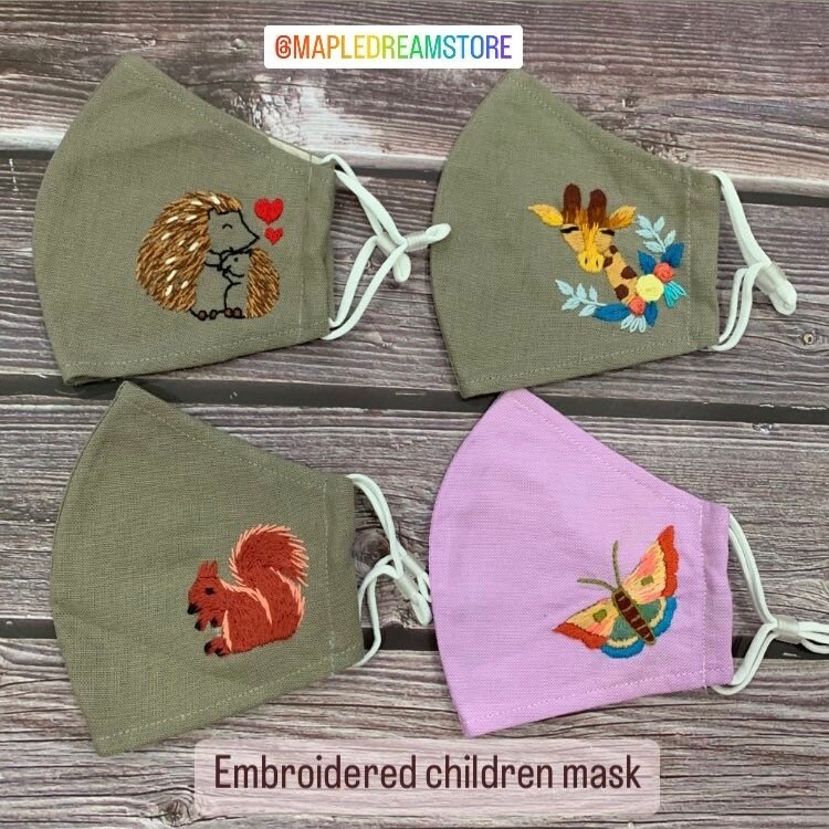 Maske | Bestickte Kindermaske, 3 Schichten Leinen Baumwolle, Waschbare Atmungsaktive Maske, Handgefertigte Maske Mit Filtertasche, Verstellbare von Etsy - MapleDreamStore
