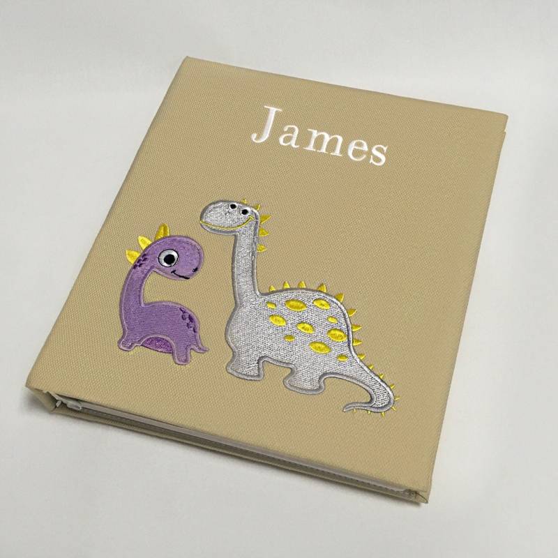 Personalisiertes Baby Erinnerungsbuch Gestickte Dinosaurier, Pima Baumwolle Personalisiertes Baby Erinnerungsbuch Gestickte Dinosaurier, Pima Baumwolle von Etsy - MarcelaGifts