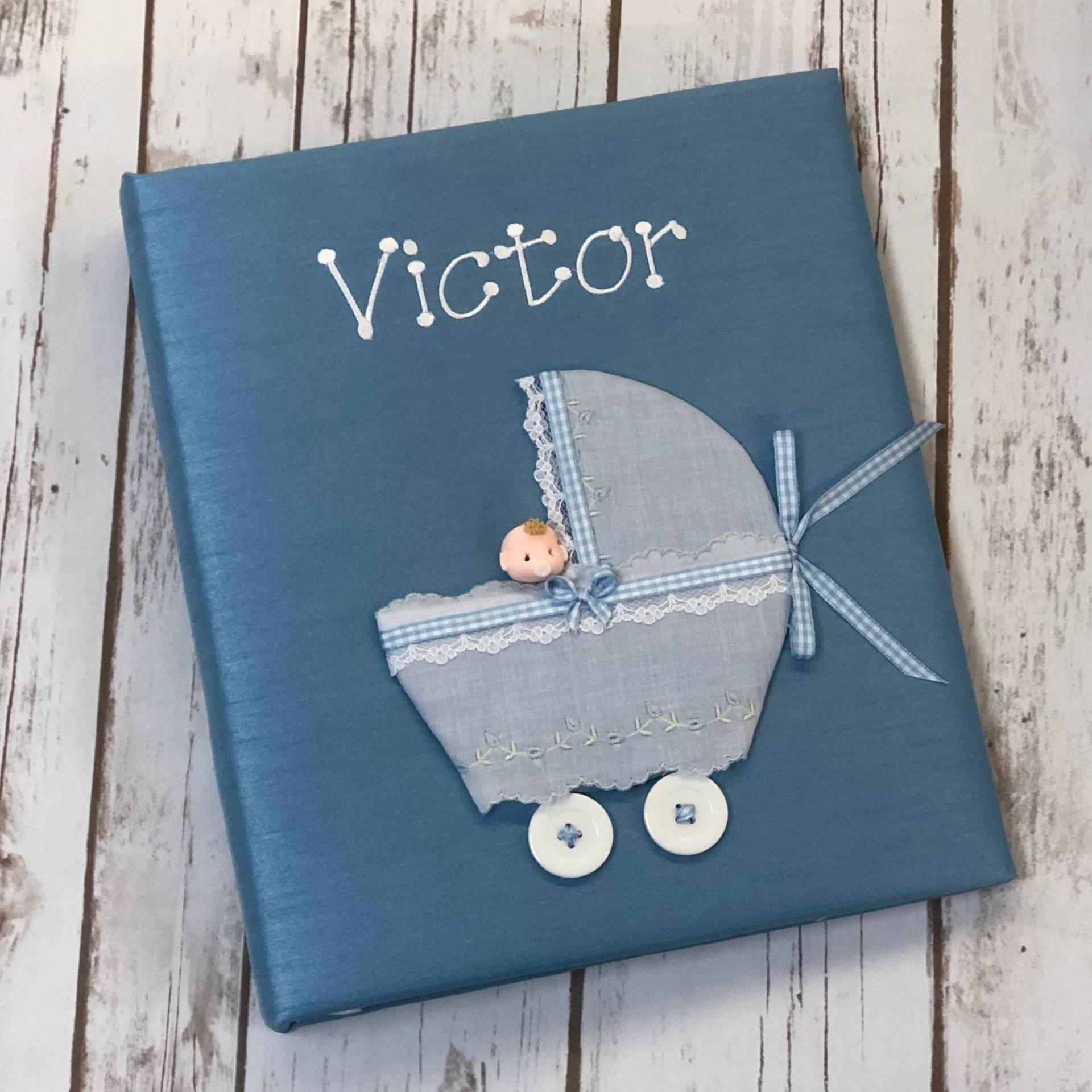 Personalisiertes Baby Memory Book Shantung-stoff, Schweizer Batistwagen von Etsy - MarcelaGifts