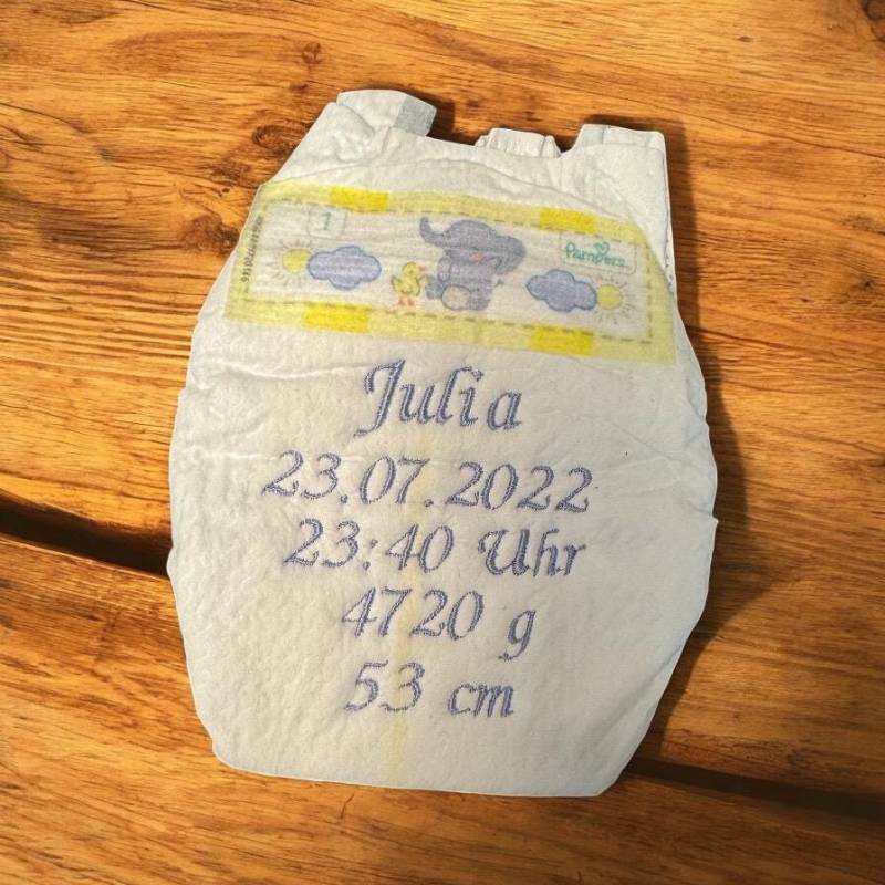 Unikat Bestickte Windel Füße Stern Besonderer Anlass Geburt Baby Geschenk Individuell Mädchen Junge Personalisiert Farbauswahl von Etsy - MariasStickNaehwelt