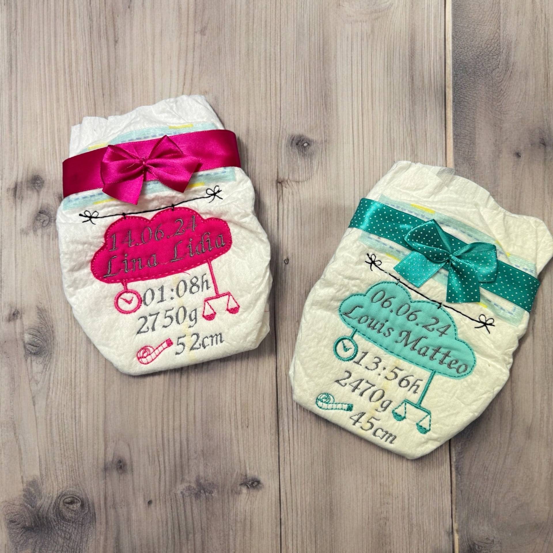Unikat Bestickte Windel Wolke Besonderer Anlass Geburt Baby Geschenk Individuell Mädchen Junge Personalisiert Mit Geburtsdaten Unikat Bestickte Windel Wolke Besonderer Anlass Geburt Baby Geschenk Individuell Mädchen Junge Personalisiert Mit Geburtsdaten von Etsy - MariasStickNaehwelt
