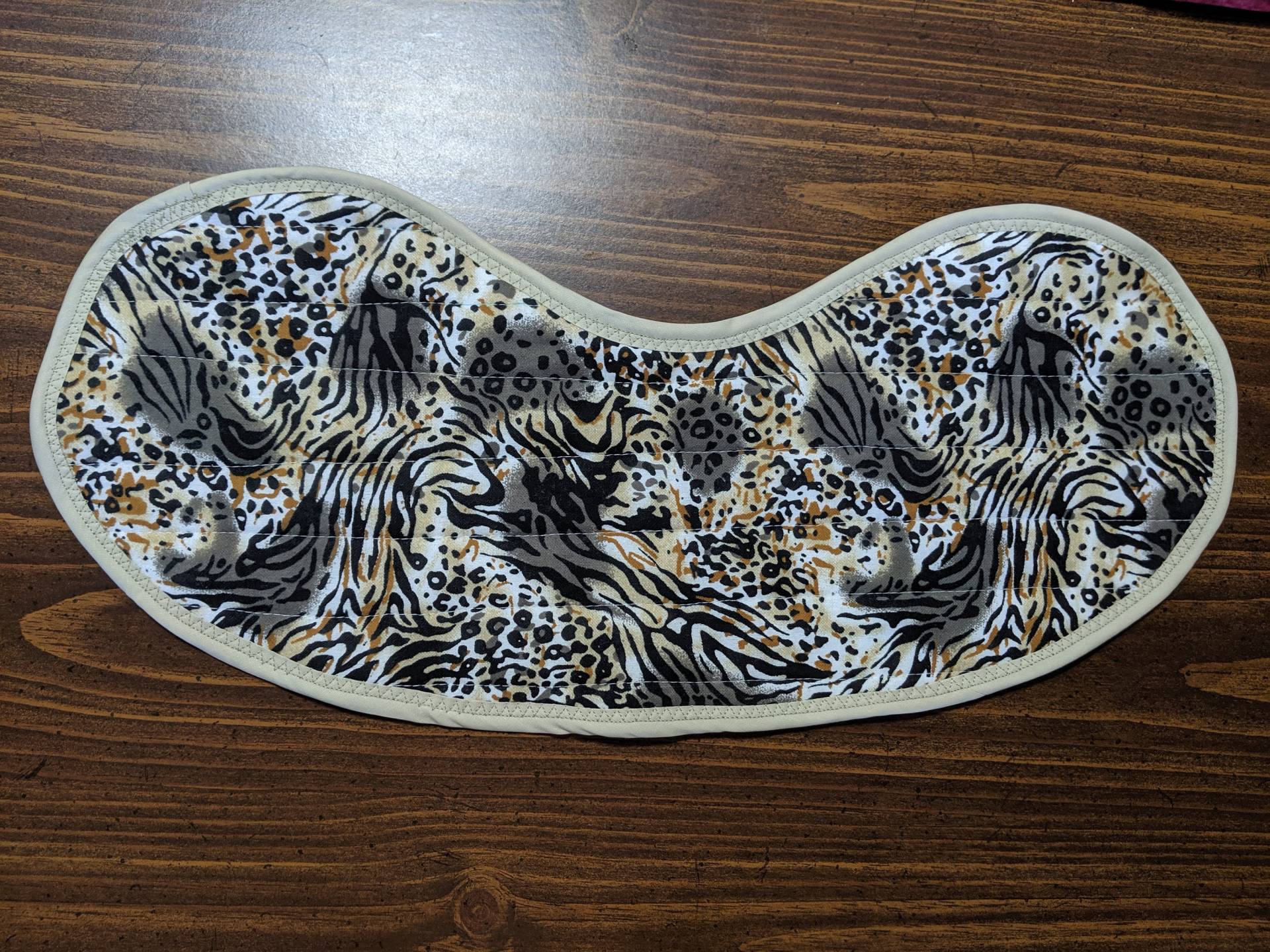 Gestepptes Babylätzchen Und Spucktuch in Einem - Tierdruck von Etsy - MaryMickStitchin