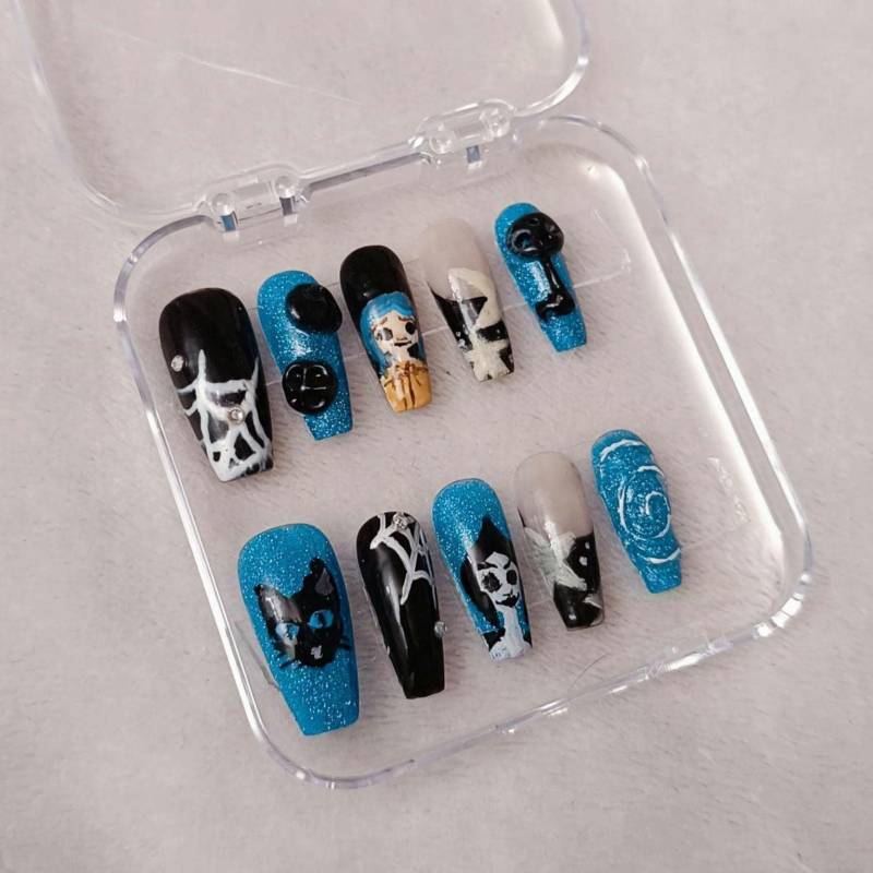 Nägel Drücken Auf Coraline von Etsy - MaryluneArt