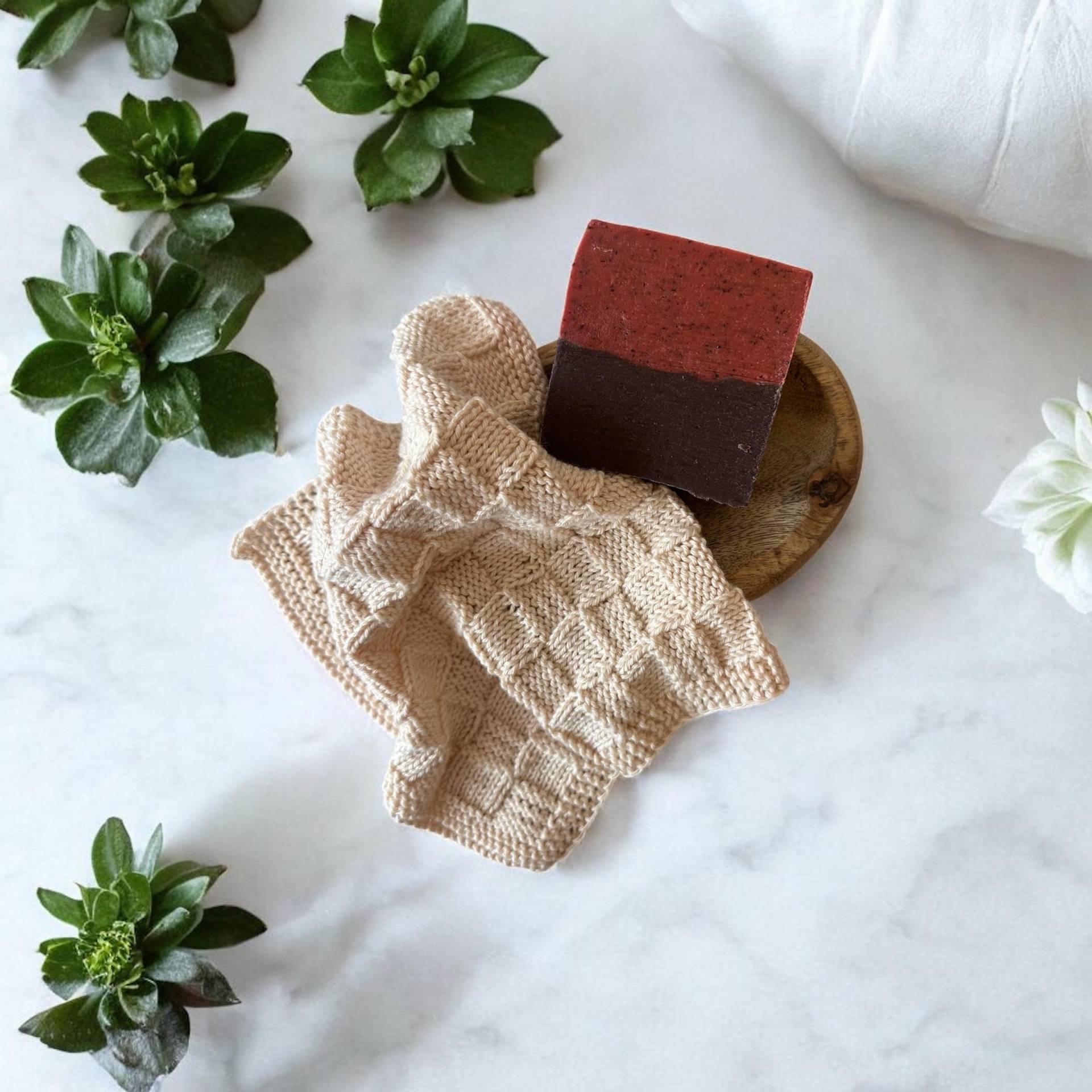 Handgestricktes Baumwolltuch - Vielseitig & Nachhaltig von Etsy - MaschenLiebeJulia