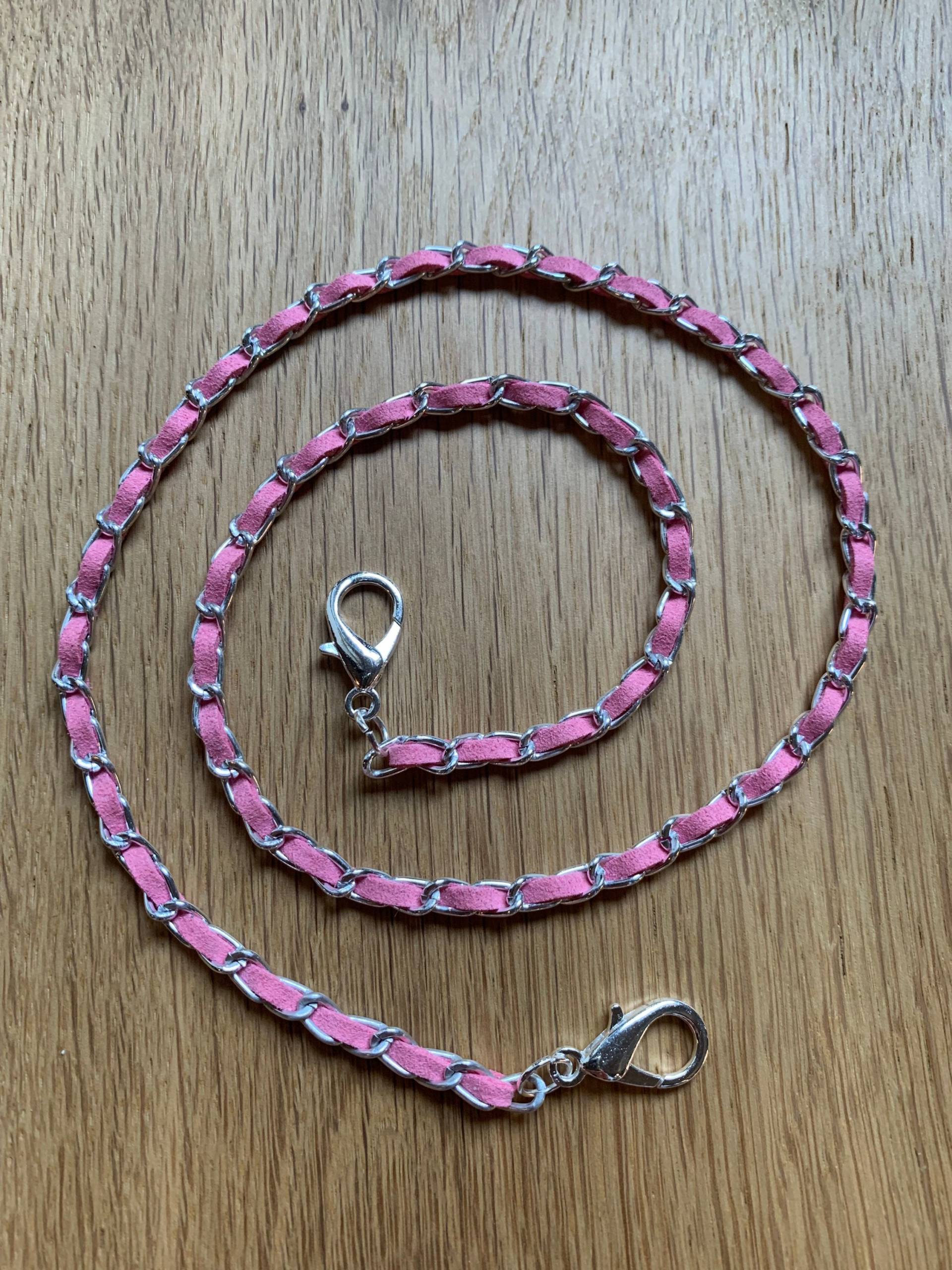 Rosa Und Silber Maske Kette Rosa Und Silber Maske Kette von Etsy - MaskchainsandDesigns