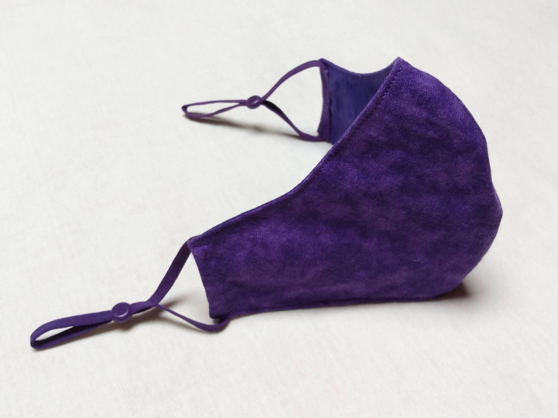 Bestückte Gesichtsmaske Aus Stoff | Lila Bestückte Gesichtsmaske Aus Stoff | Lila von Etsy - MaskedRedPanda