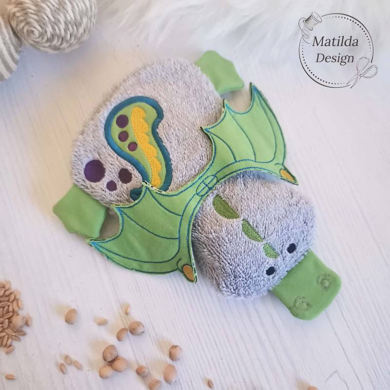 Baby Wärmekissen - Drachen Entchen Mit Namen Waschbar Bio-Dinkel Kirschkerne von Etsy - MatildaDesignShop