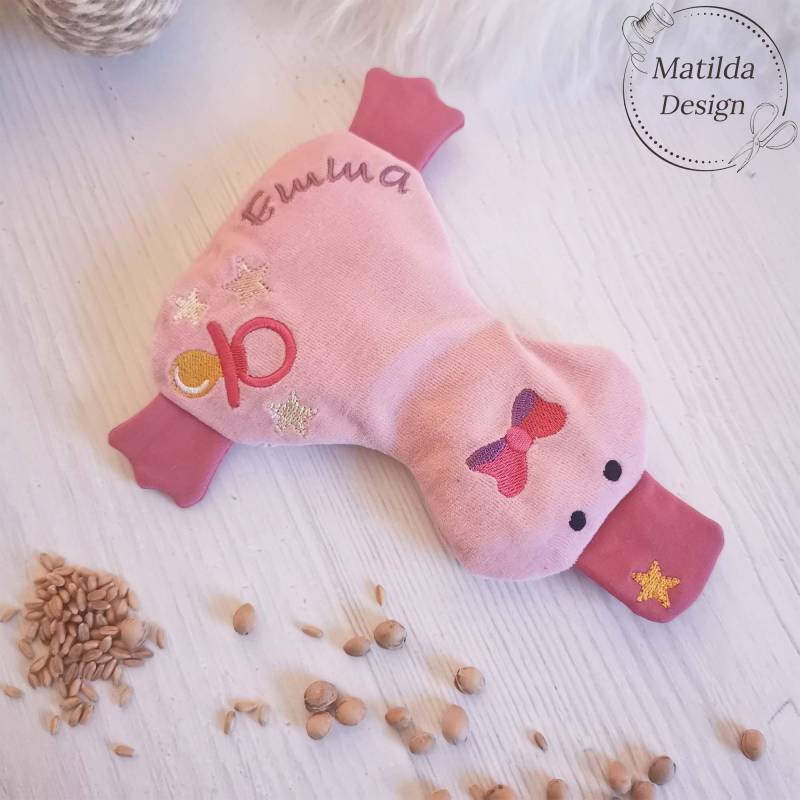 Baby Wärmekissen - Schnuller Mädchen Entchen Mit Namen Waschbar Bio-Dinkel Kirschkerne von Etsy - MatildaDesignShop