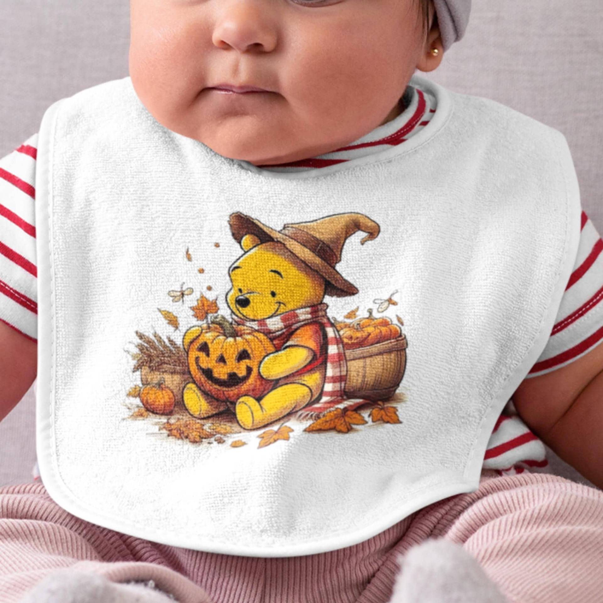 Baby Bib Fall Bear, Cute Pumpkin For Halloween, Adorable Autumn Gift, Soft With Bear Design von Etsy - MatteasGoldenVein