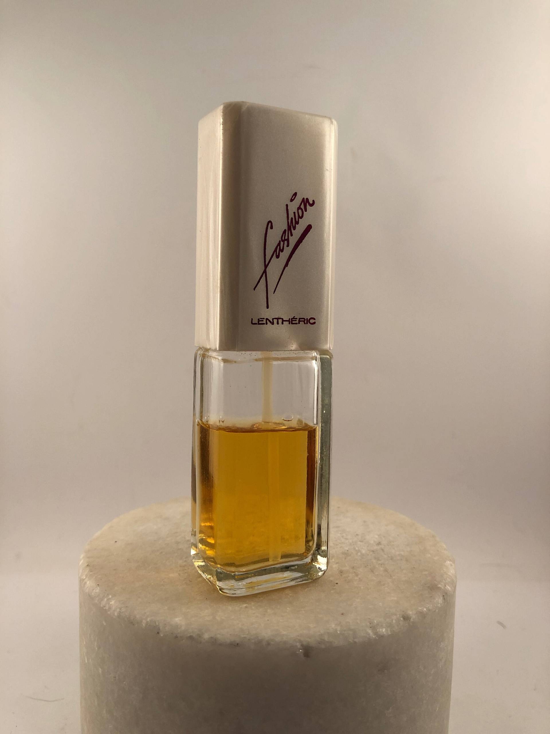 Vintage Lentheric Fashion Eau De Toilette Spray. 15 Ml. Selten. Eingestellt Vintage Lentheric Fashion Eau De Toilette Spray. 15 Ml. Selten. Eingestellt von Etsy - MePeGreece