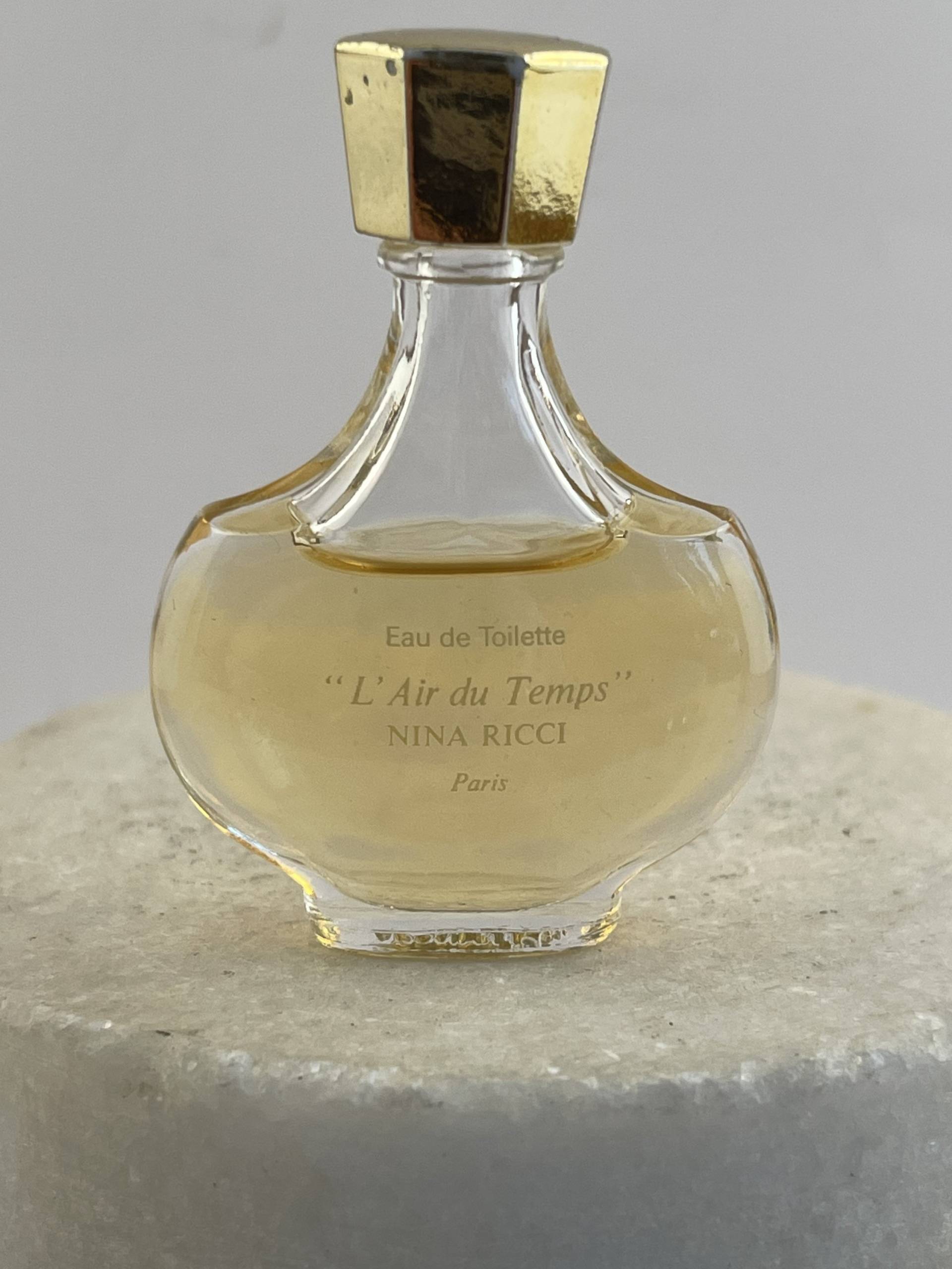 Vintage Nina Ricci "L'air Du Temps' Eau De Toilette Miniature 1/6 Fl Oz. Splash. Selten Vintage Nina Ricci "L'air Du Temps' Eau De Toilette Miniature 1/6 Fl Oz. Splash. Selten von Etsy - MePeGreece