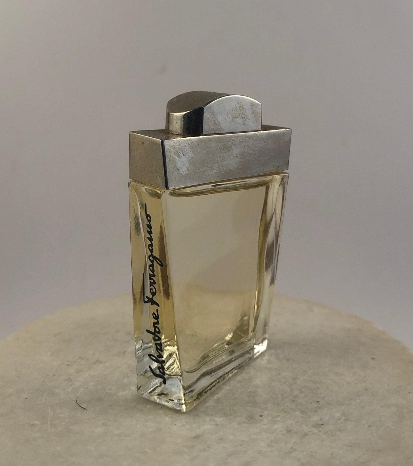 Vintage Salvatore Ferragamo Pour Homme Eau De Toilette 5 Ml Miniatur. Sammler Flasche Vintage Salvatore Ferragamo Pour Homme Eau De Toilette 5 Ml Miniatur. Sammler Flasche von Etsy - MePeGreece