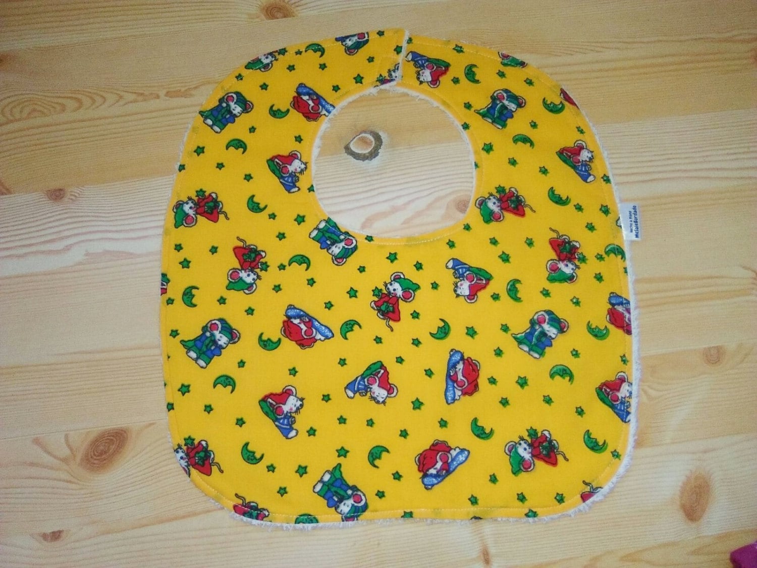 Babero De Niño, Babero Niña, Babero Estampado, Babero Felpa, Babero Pequeño, Babero Rojo, Babero Raton, Babero Animales, Regalo Bebe Babero De Niño, Babero Niña, Babero Estampado, Babero Felpa, Babero Pequeño, Babero Rojo, Babero Raton, Babero Animales, Regalo Bebe von Etsy - MeSaleBordado