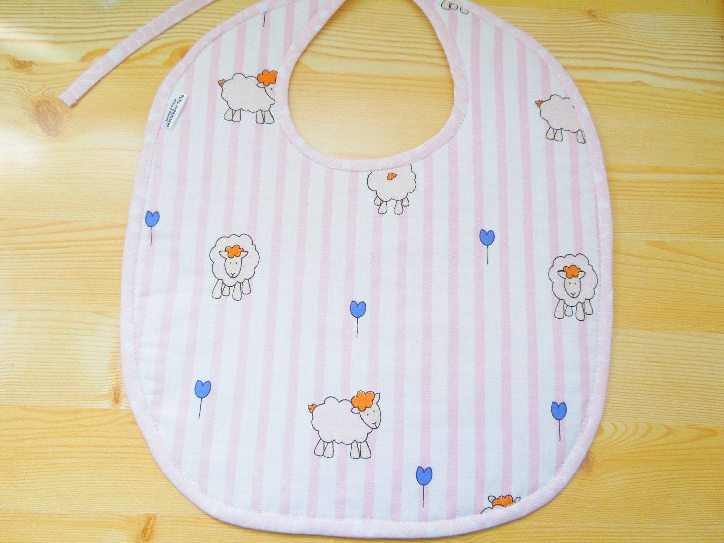 Babero De Ovejas, Animales, Niña, Bebe, Regalo Canastilla Acolchado, Rosa von Etsy - MeSaleBordado