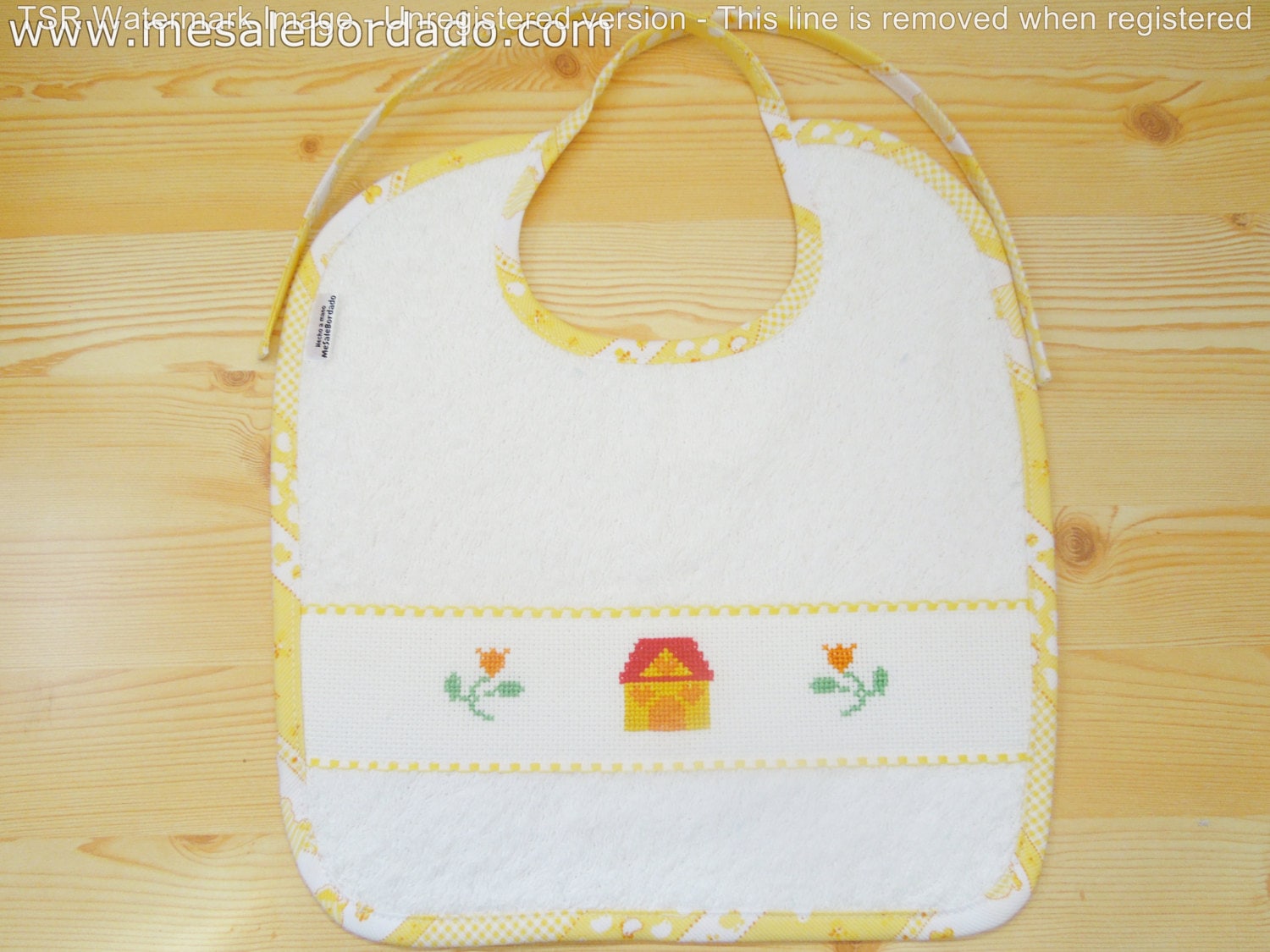 Lätzchen, Besticktes Kinder-Lätzchen, Kreuzstich Design Handtuch-Lätzchen, Gelben Baby-Dusche Partei, Baby-Dusche-Geschenk von Etsy - MeSaleBordado