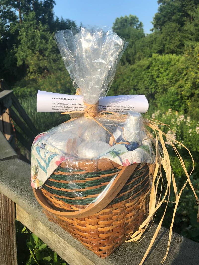 Babyparty Geschenkkorb, Care Paket, Schwangere Mutter Pflege, Säuglingspflege, Geschenkidee, Natürliche Kinderpflege von Etsy - MeadowMuffinGardens
