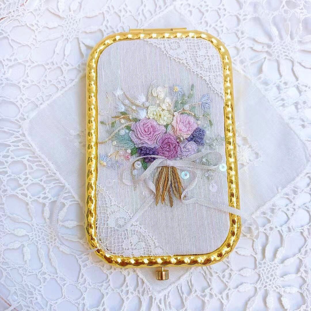 Antike Spitze Spiegel Hand Bestickt Taschenspiegel Blumenstickerei Schminkspiegel Handspiegel Geschenk Für Sie Brautjungfer Antike Spitze Spiegel Hand Bestickt Taschenspiegel Blumenstickerei Schminkspiegel Handspiegel Geschenk Für Sie Brautjungfer von Etsy - MeetYuan