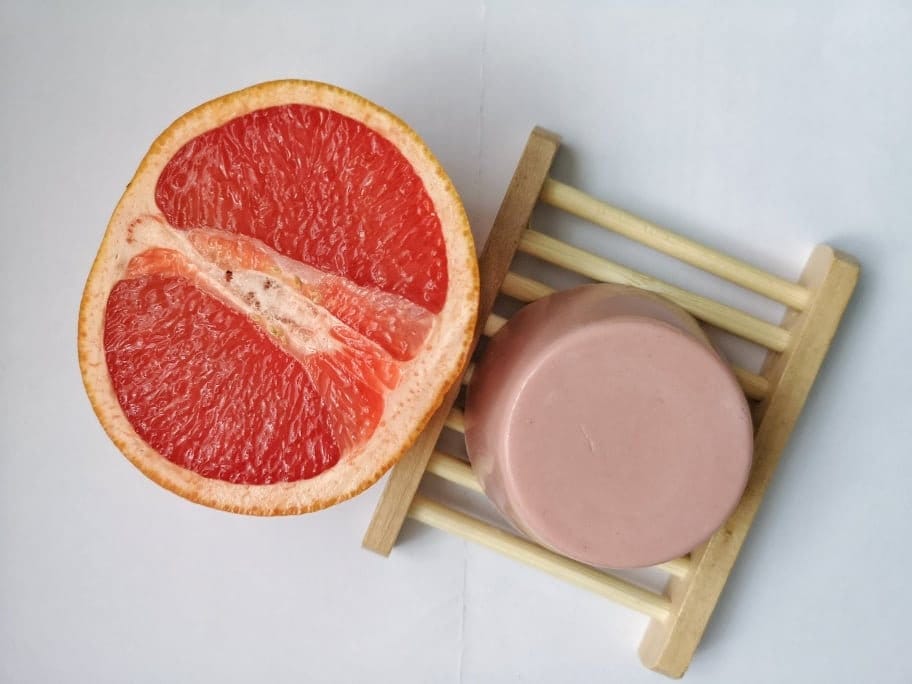 Natürliches Grapefruit Seifenstück von Etsy - Megicalsoap