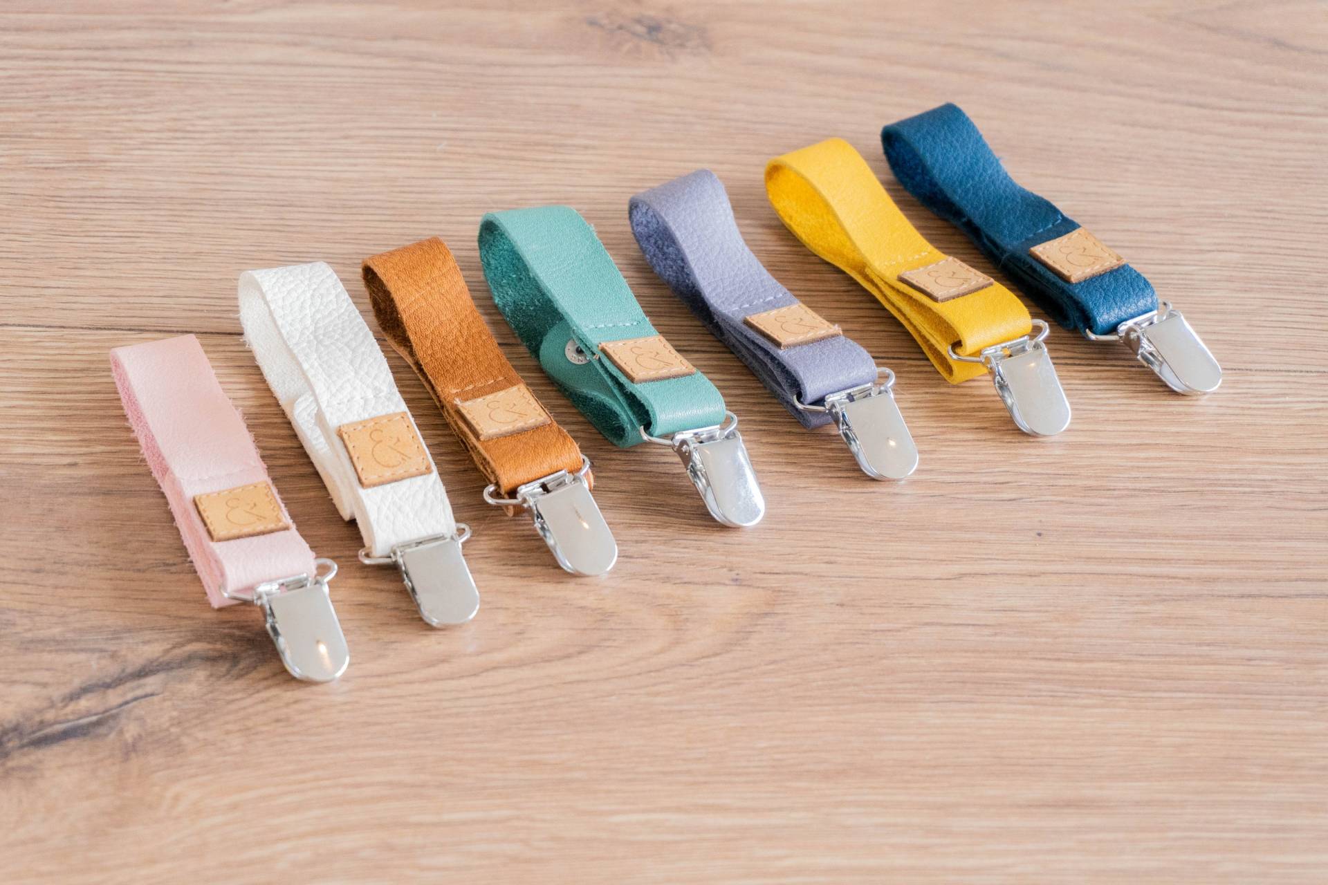 Nachhaltiges Schnullerband Aus Bio-Leder von Etsy - MeinEinundAlles