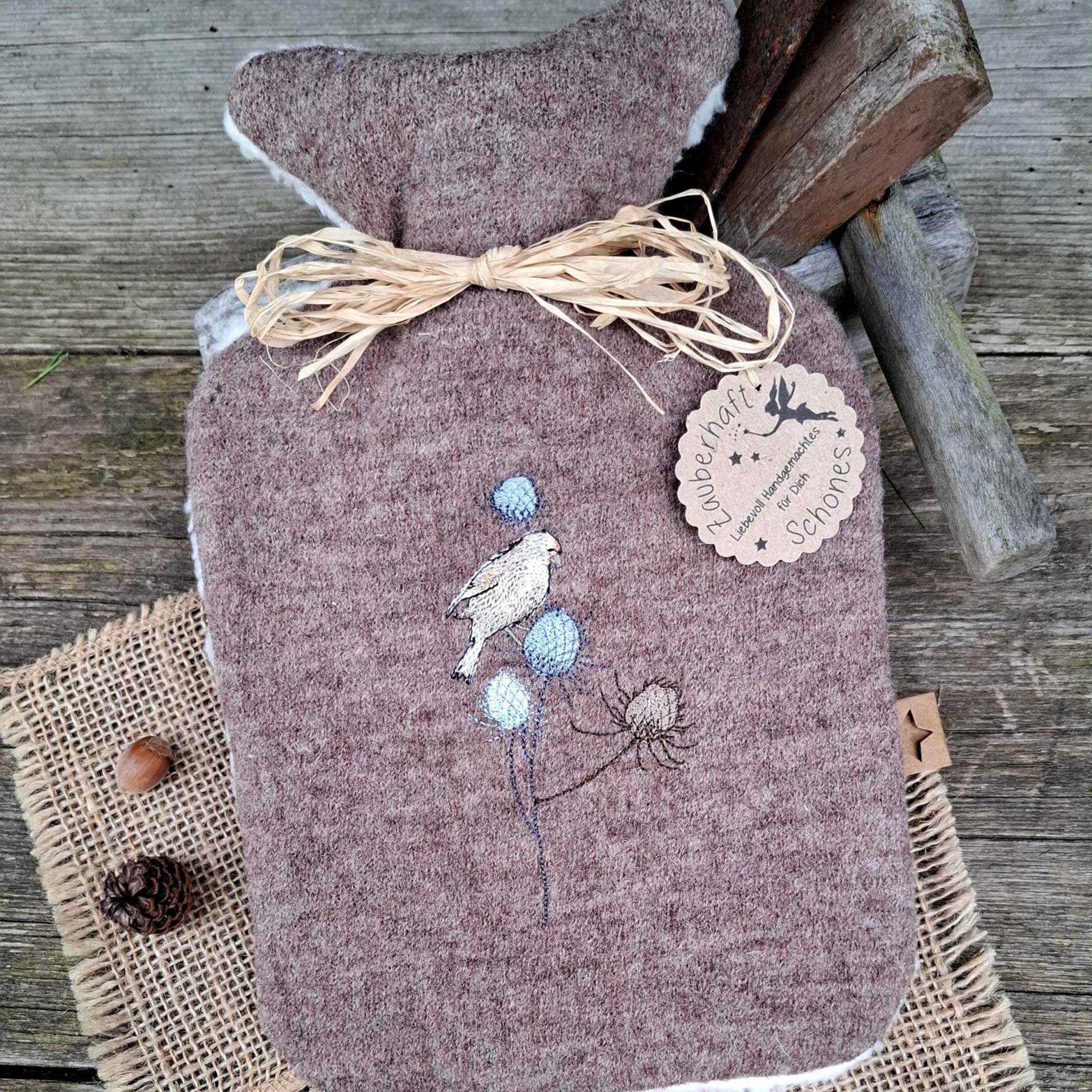 Wärmflasche 100% Schurwolle | Walk Teddyplüsch, Gefüttert Inkl. 0, 8 L, Bestickt Mit Stieglitz, Geschenk Muttertag, Wellness Wärmflasche 100% Schurwolle | Walk Teddyplüsch, Gefüttert Inkl. 0, 8 L, Bestickt Mit Stieglitz, Geschenk Muttertag, Wellness von Etsy - MeinZauberhaus