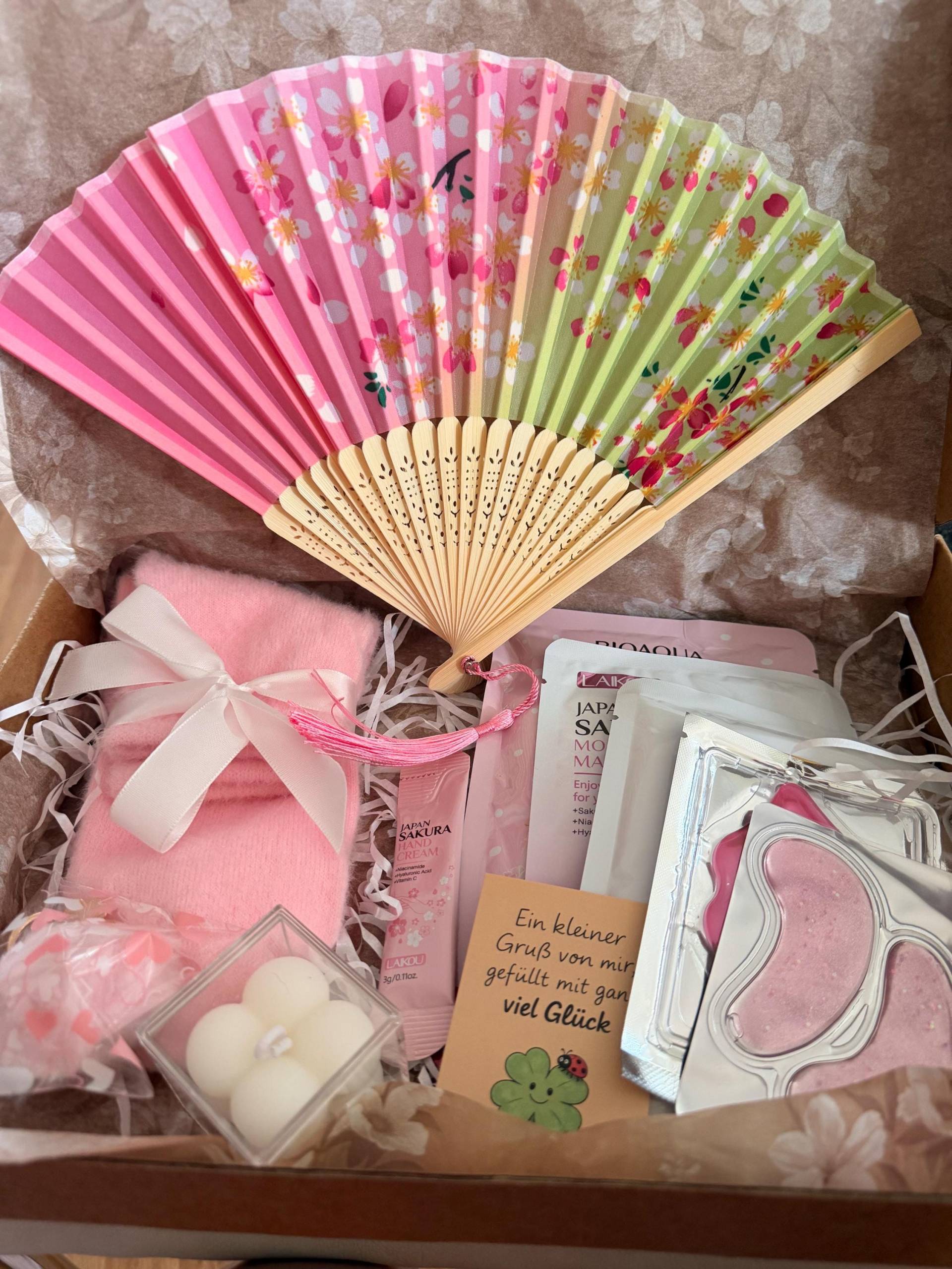 Ein Liebevolles Geschenk Für Eine Wundervolle Mama, Oma, Freundin Oder Schwester Ein Liebevolles Geschenk Für Eine Wundervolle Mama, Oma, Freundin Oder Schwester von Etsy - MelaniaDE